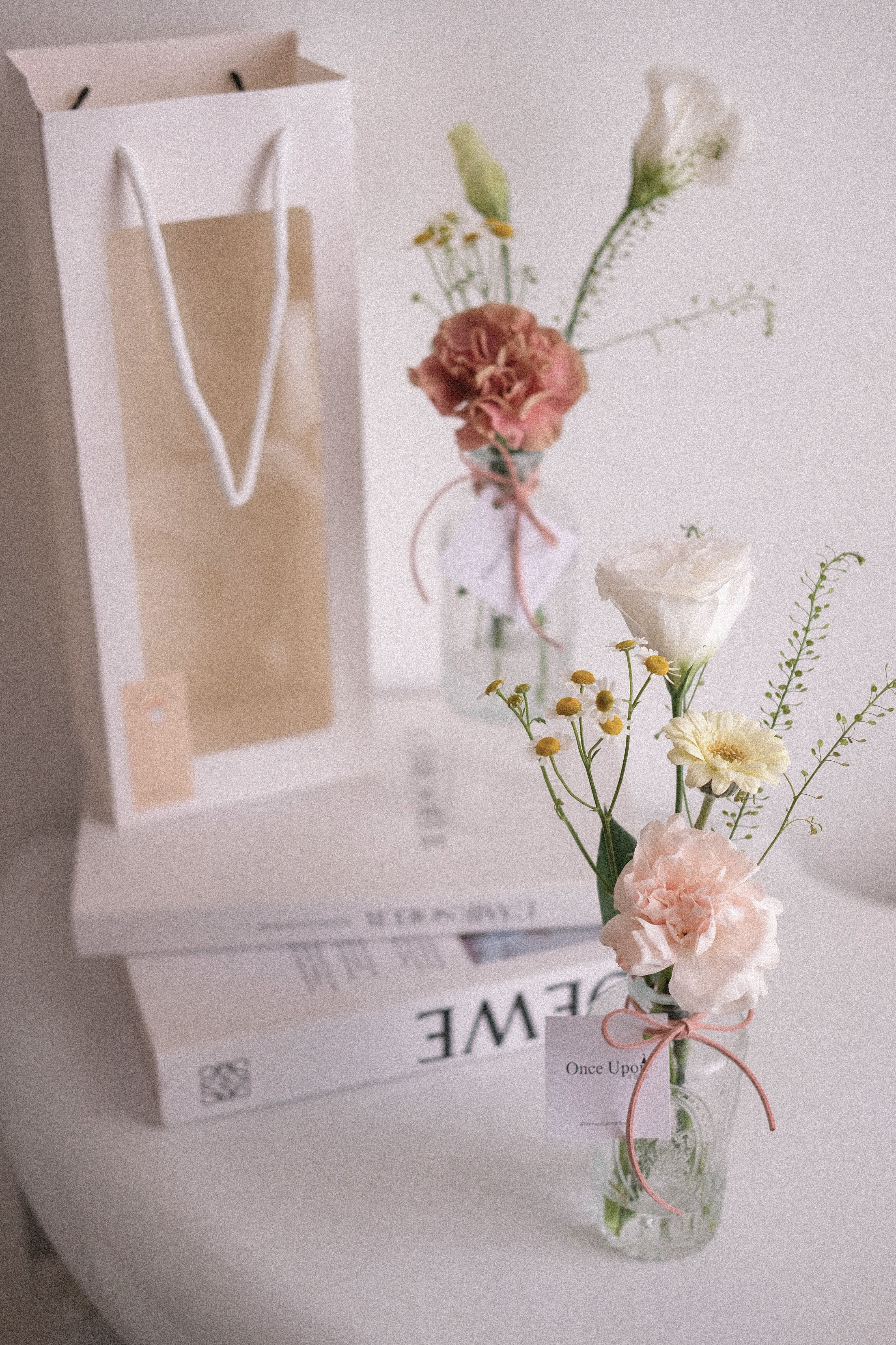 (M03)櫥窗手提花瓶組