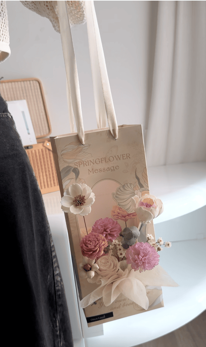 (M10)索拉康乃馨手提花盒